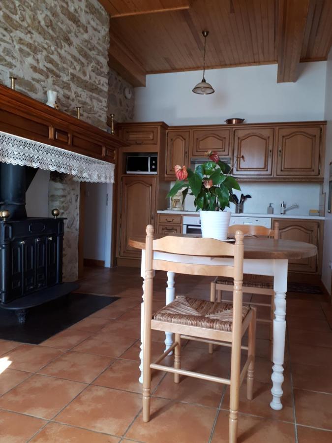 Bel Appartement Renove Dans Maison Bigourdane Pouzac Exterior photo